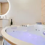 Elegant Jacuzzi Loft In Massena