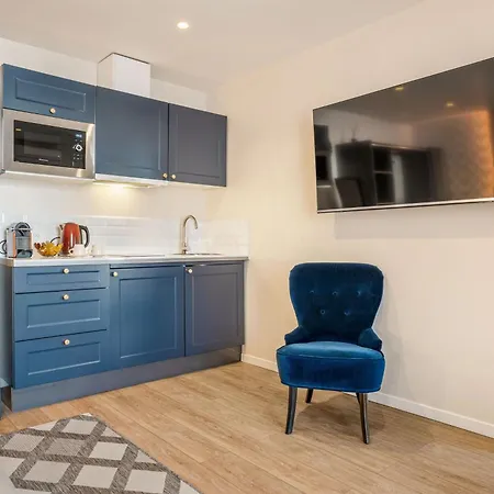 Daire Renting - Massena - Luxe - Jacuzzi - Terrace - King Bed - Ac *