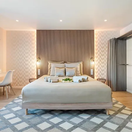 Renting - Massena - Luxe - Jacuzzi - Terrace - King Bed - Ac * 니스